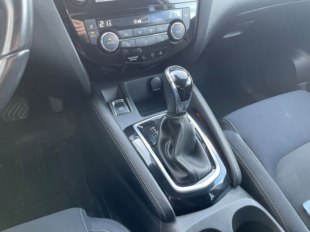 Nissan Qashqai 2018 Harmaa