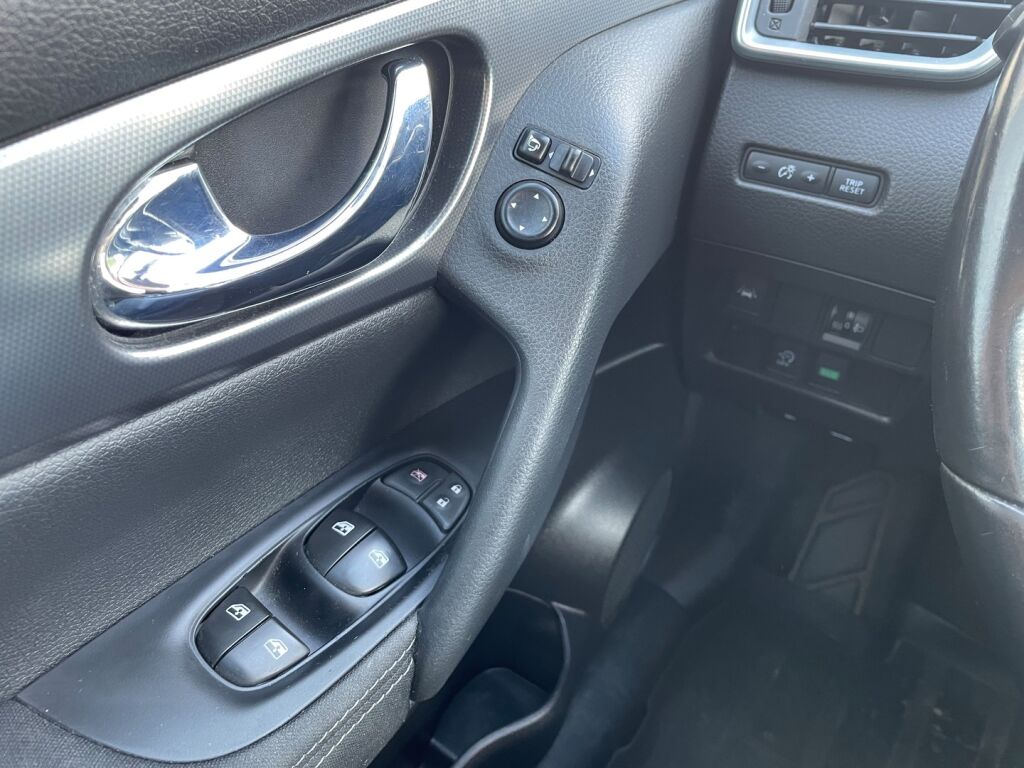 Nissan Qashqai 2018 Harmaa
