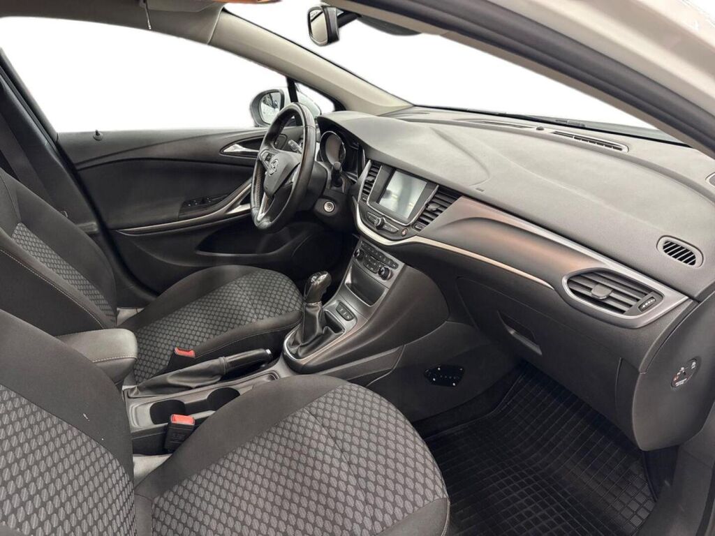 Opel Astra 2018 Valkoinen