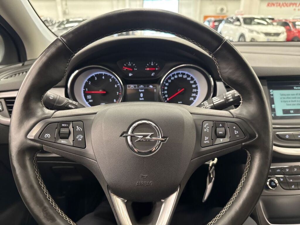 Opel Astra 2018 Valkoinen