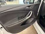 Opel Astra 2018 Valkoinen