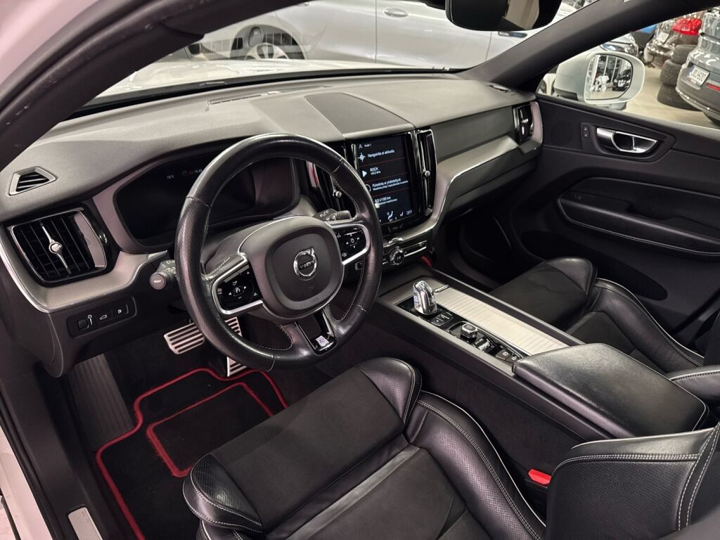 Volvo XC60 2018 Valkoinen