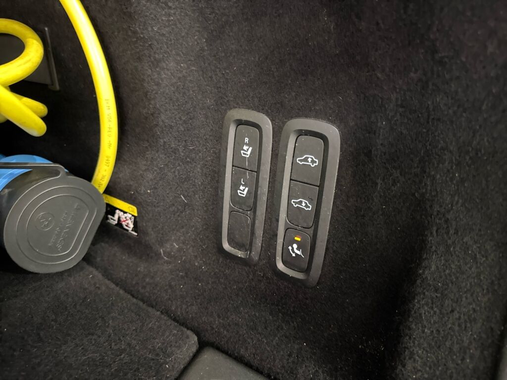 Volvo XC60 2018 Valkoinen