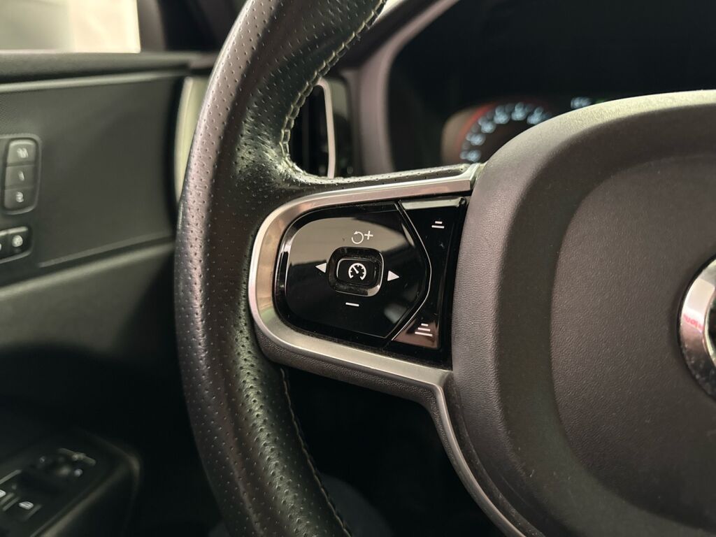 Volvo XC60 2018 Valkoinen