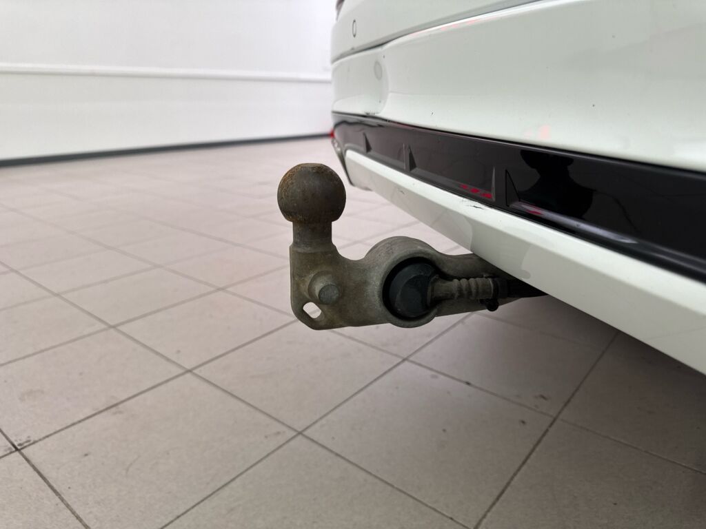 Volvo XC60 2018 Valkoinen