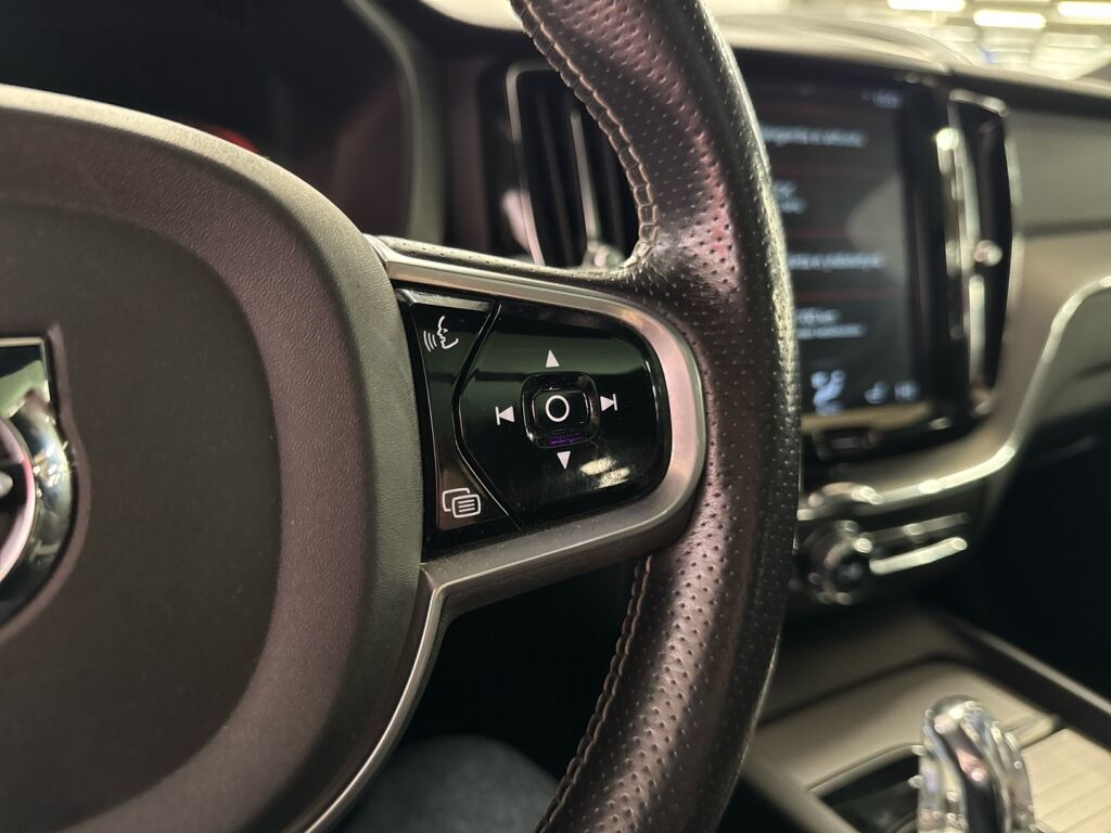 Volvo XC60 2018 Valkoinen