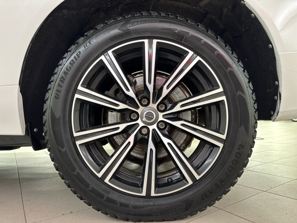 Volvo XC60 2018 Valkoinen