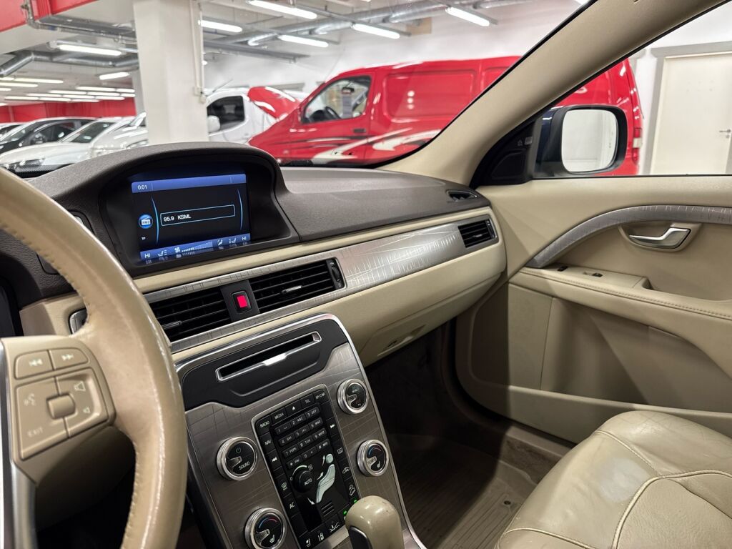 Volvo XC70 2012 Sininen