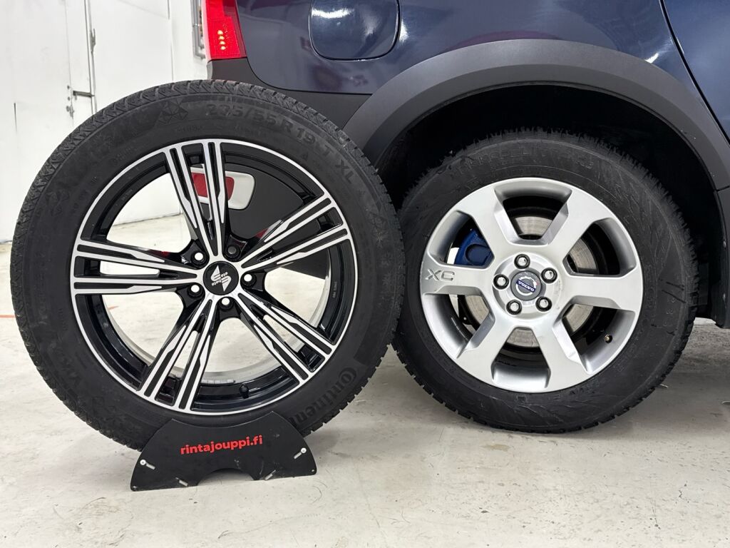 Volvo XC70 2012 Sininen