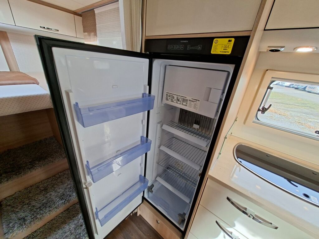 Bürstner Ixeo Time IT 726 G 30 Edition 2018 Valkoinen
