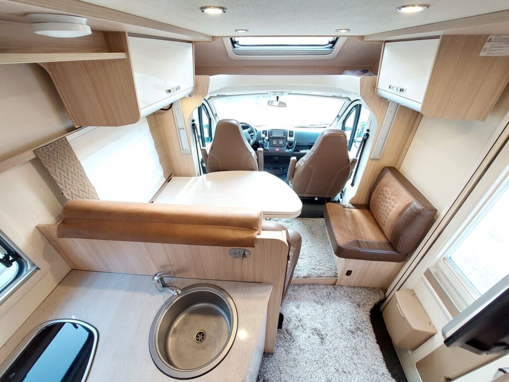 Bürstner Ixeo Time IT 726 G 30 Edition 2018 Valkoinen