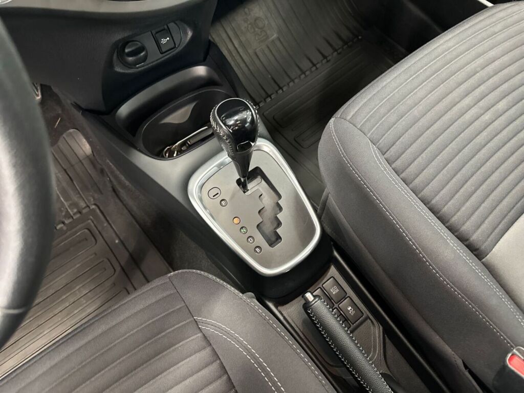 Toyota Yaris 2018 Harmaa