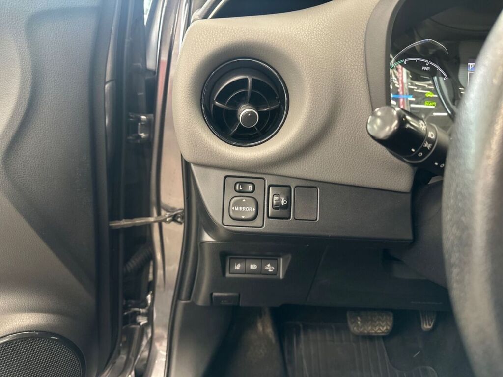 Toyota Yaris 2018 Harmaa