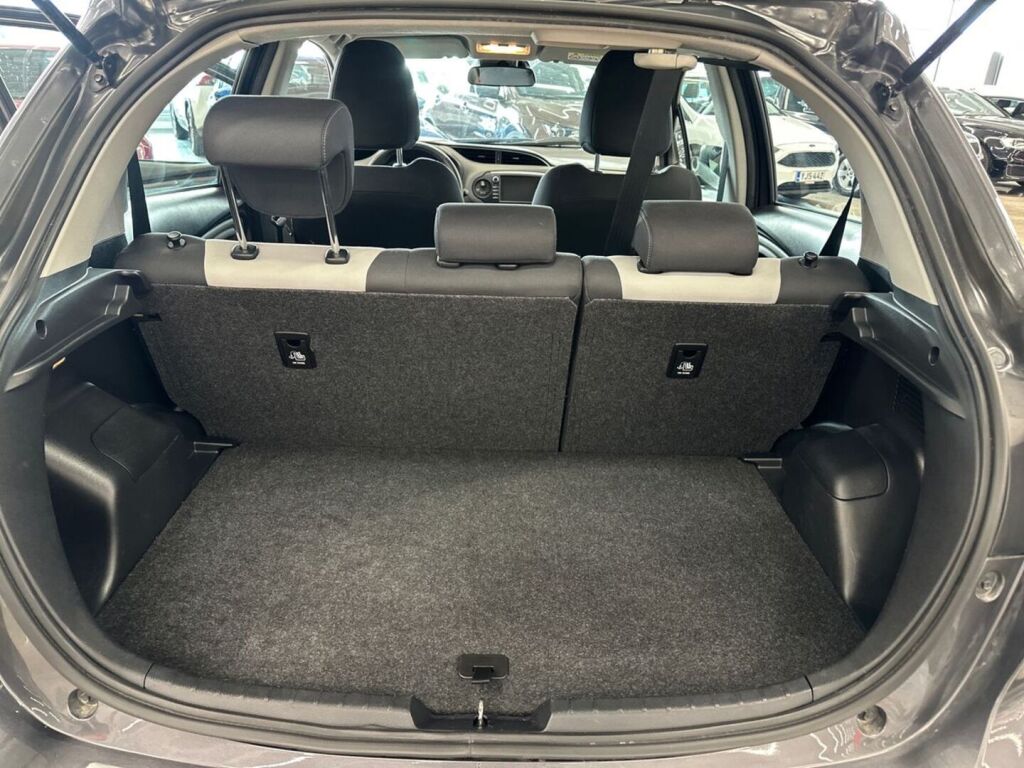 Toyota Yaris 2018 Harmaa