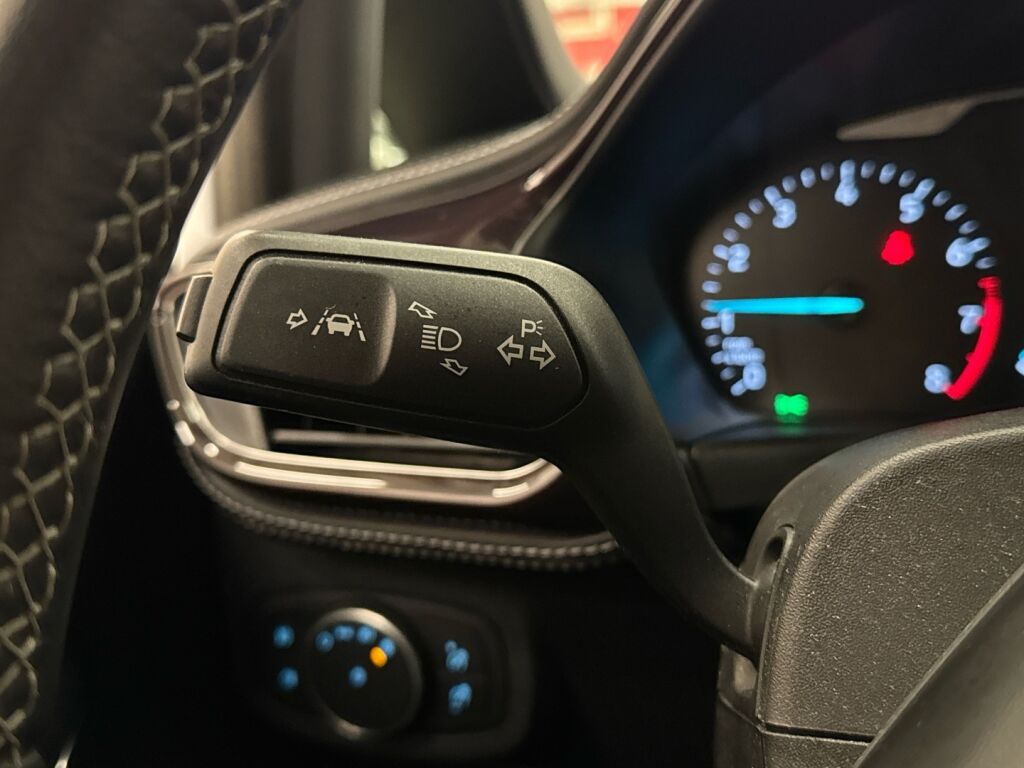 Ford Fiesta 2018 Valkoinen