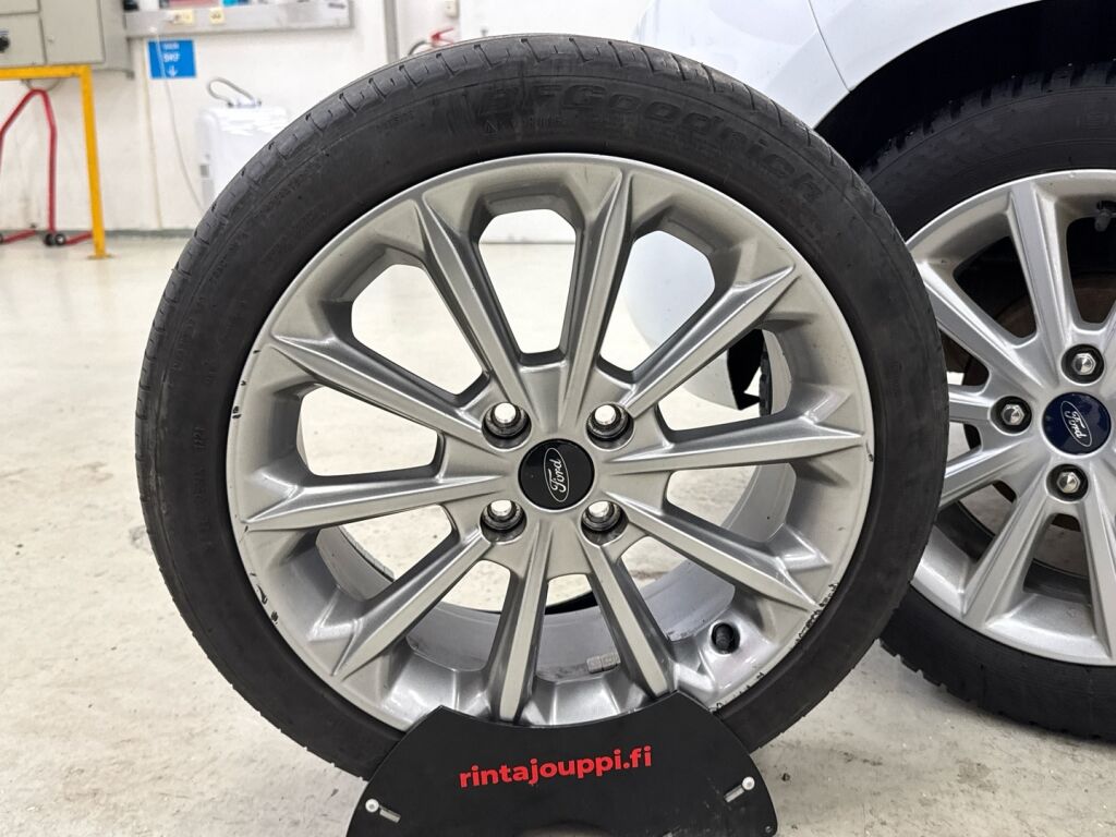 Ford Fiesta 2018 Valkoinen