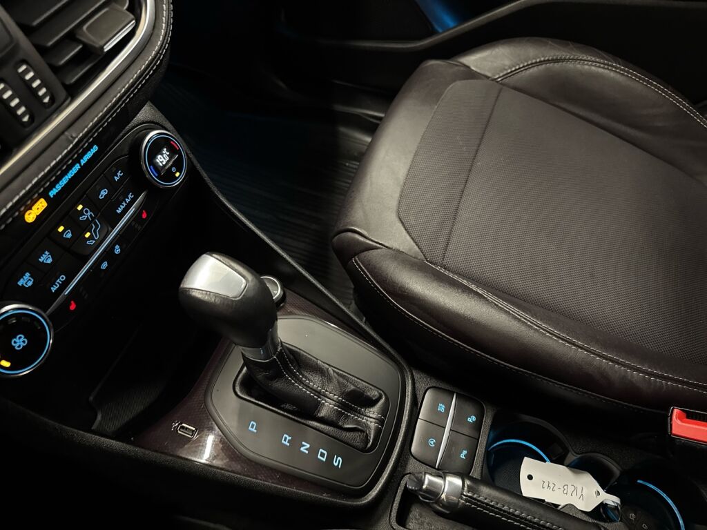 Ford Fiesta 2018 Valkoinen