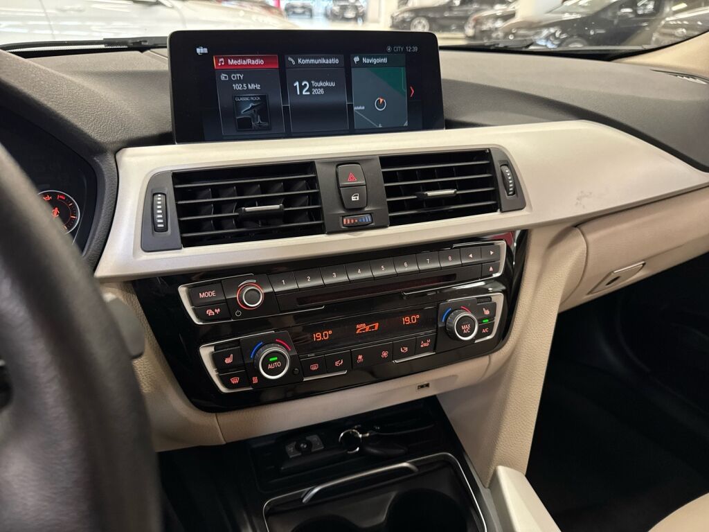 BMW 320 2018 Hopea