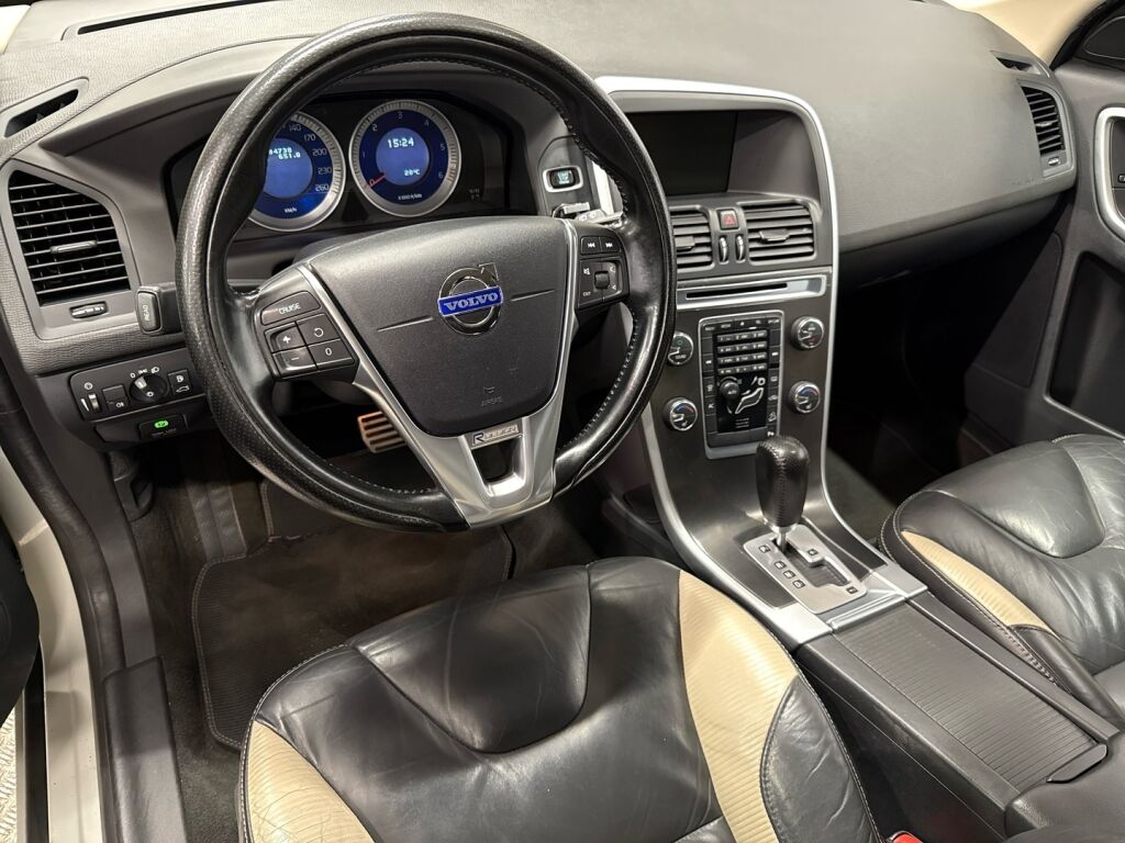 Volvo XC60 2011 Valkoinen