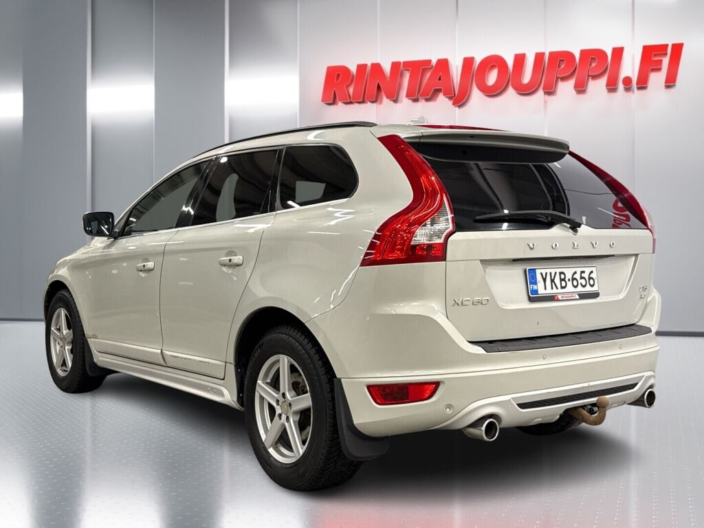 Volvo XC60 2011 Valkoinen