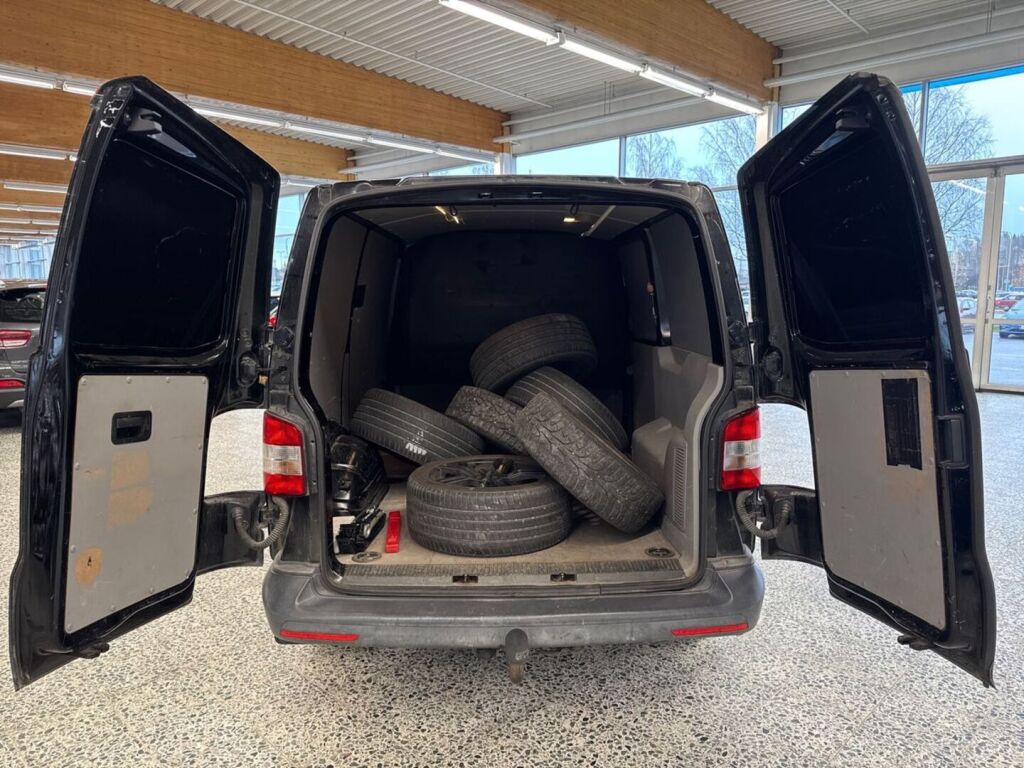 Volkswagen Transporter 2012 Musta