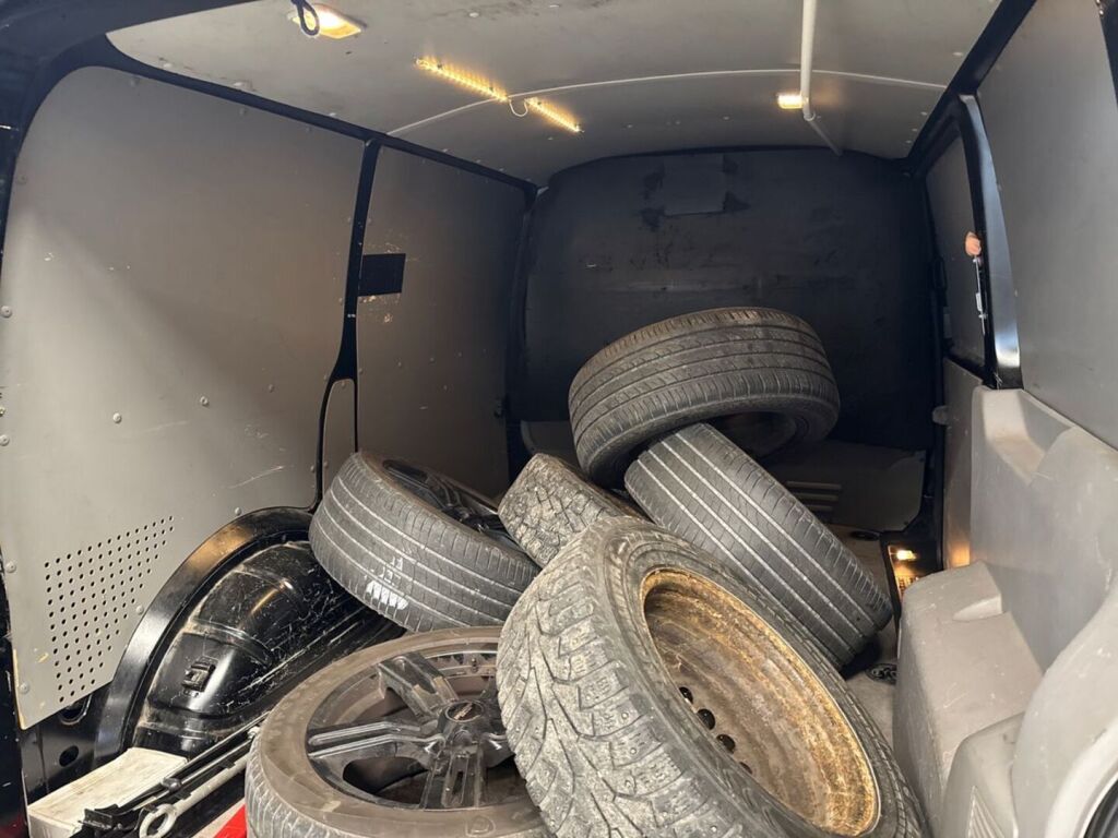 Volkswagen Transporter 2012 Musta