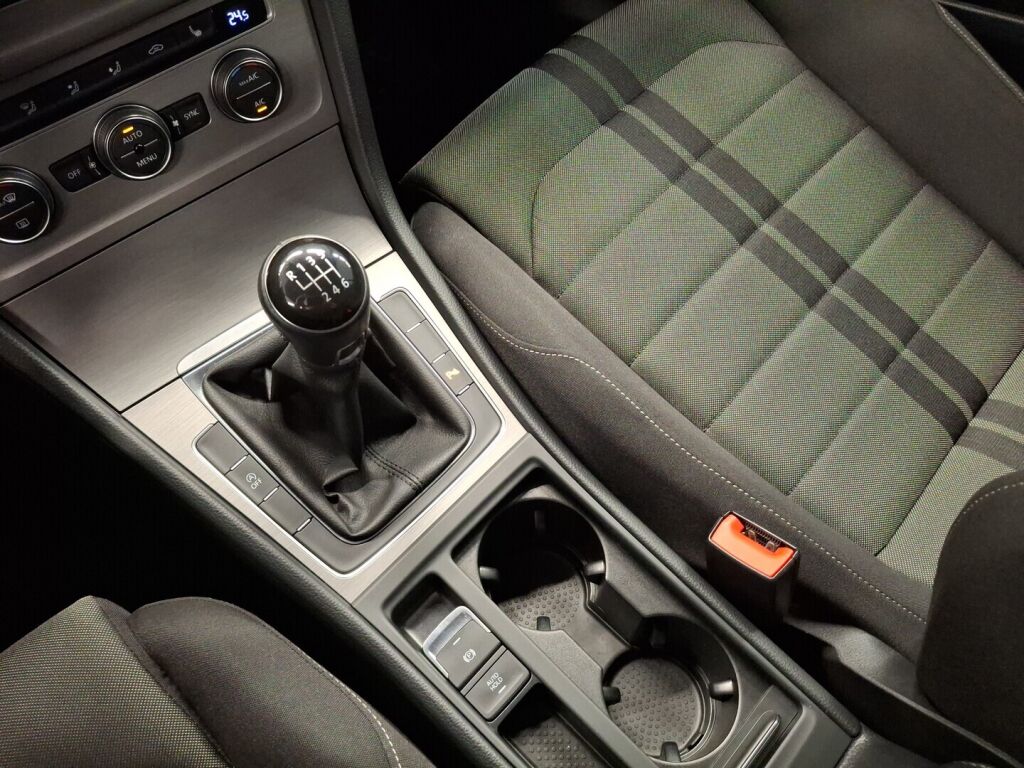 Volkswagen Golf 2015 Harmaa