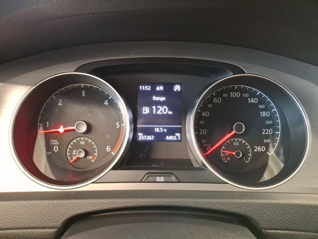 Volkswagen Golf 2015 Harmaa