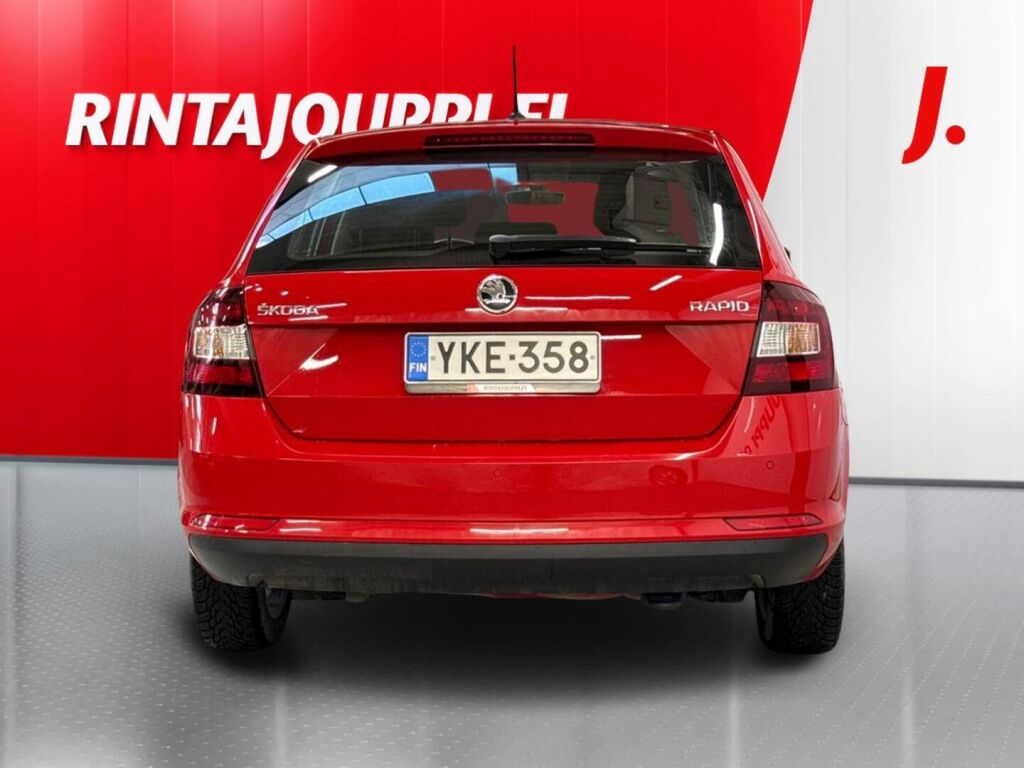 Skoda Rapid 2018 Punainen
