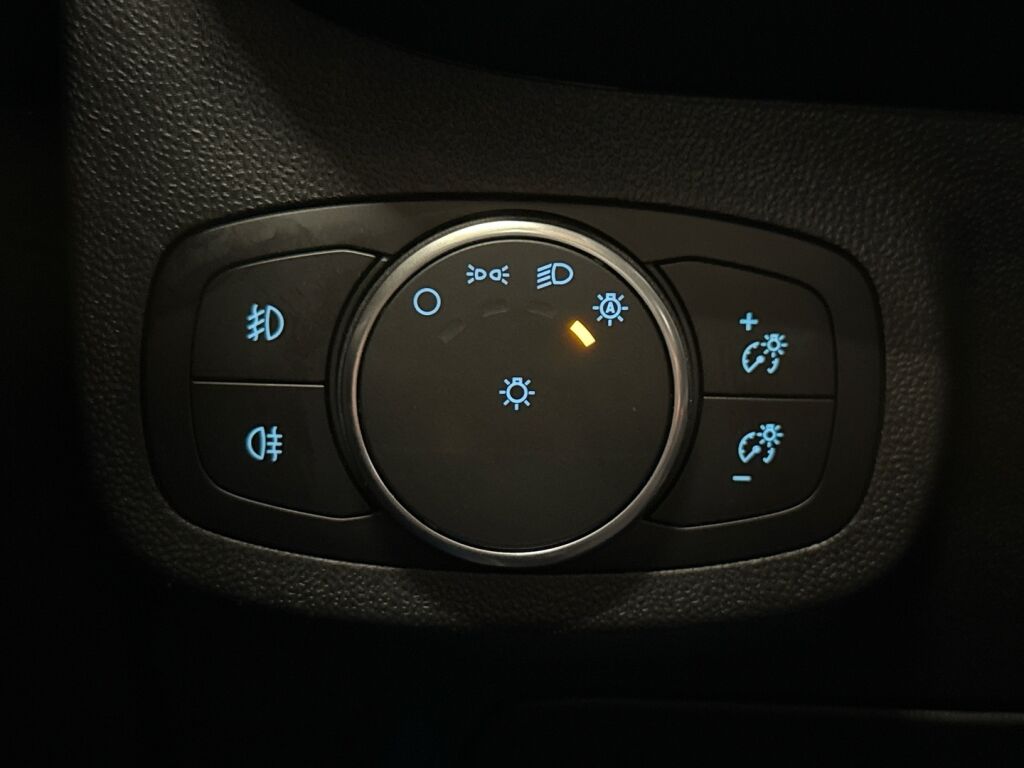 Ford Fiesta 2018 Punainen