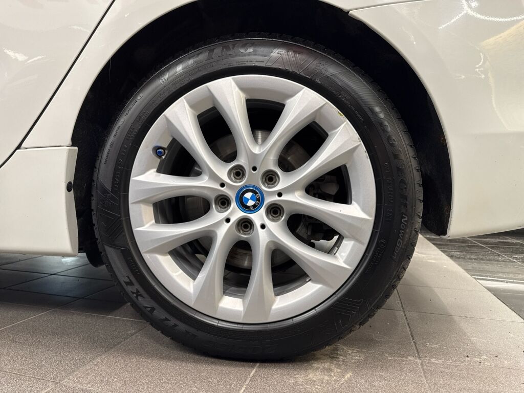 BMW 225 2017 Valkoinen