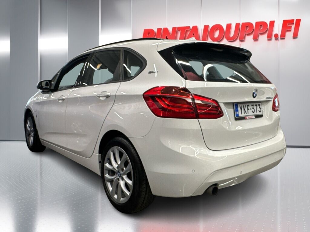 BMW 225 2017 Valkoinen