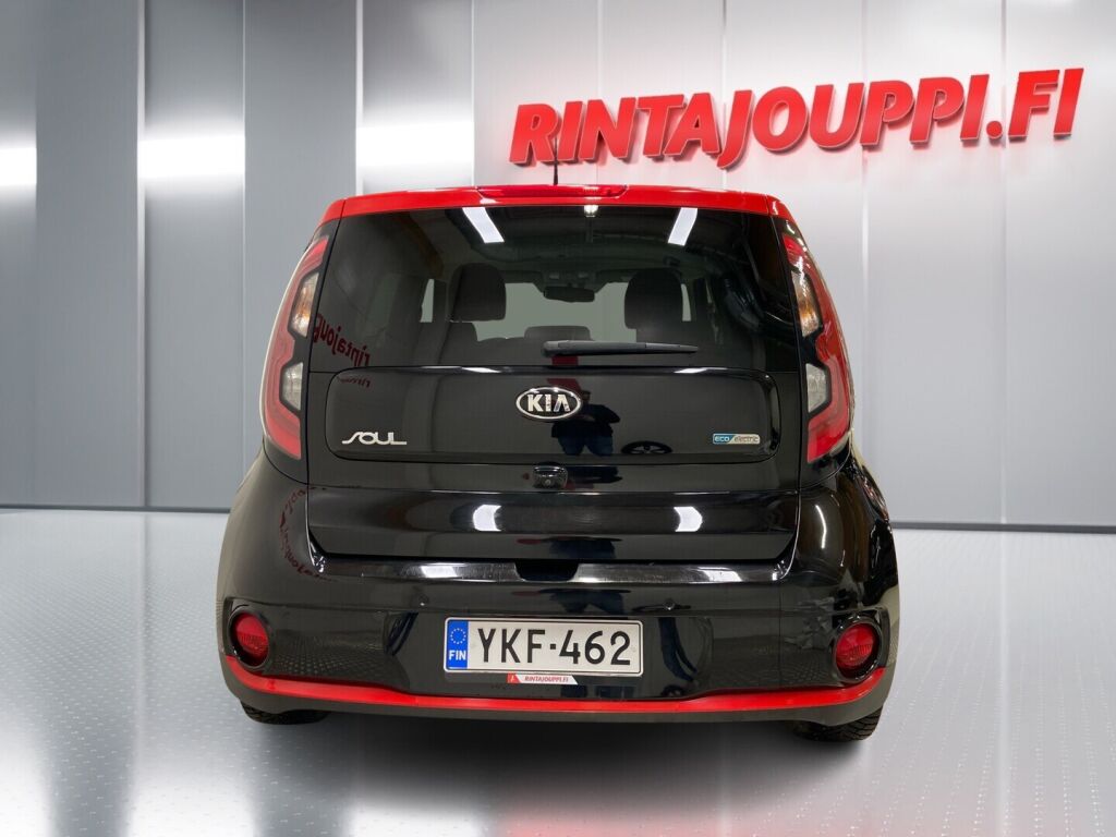 Kia Soul 2016 Musta