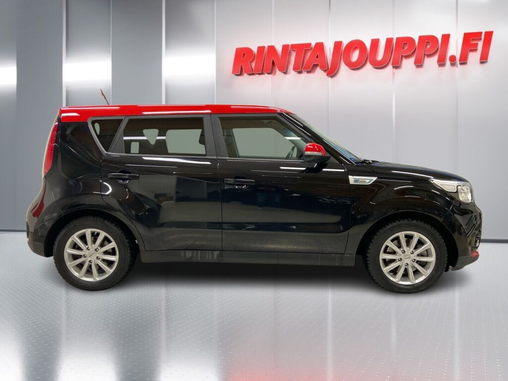 Kia Soul 2016 Musta