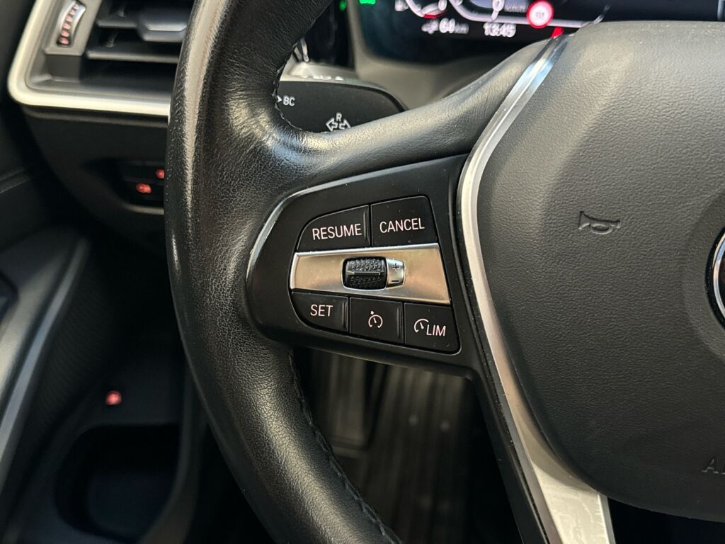 BMW 330 2020 Valkoinen