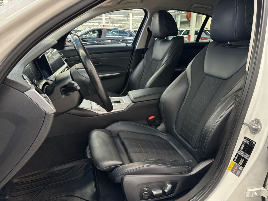 BMW 330 2020 Valkoinen