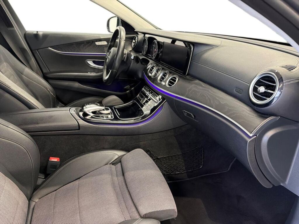 Mercedes-Benz E 2017 