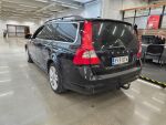 Volvo V70 2011 Musta