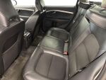 Volvo V70 2011 Musta