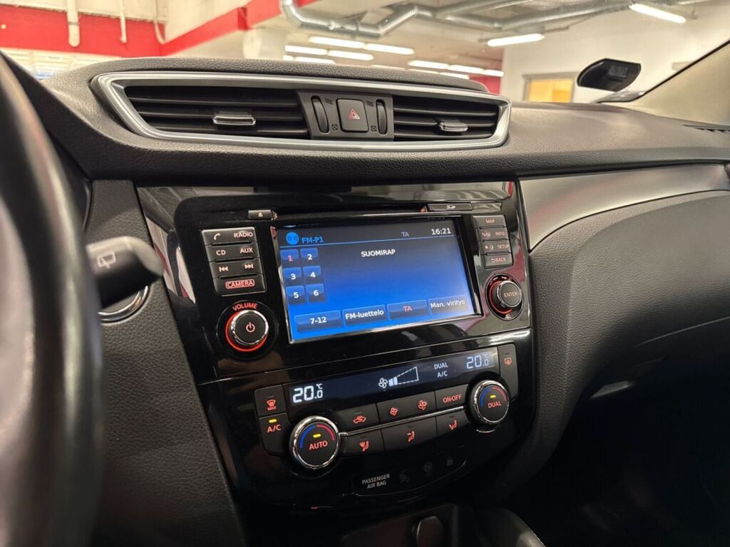 Nissan Qashqai 2018 Musta