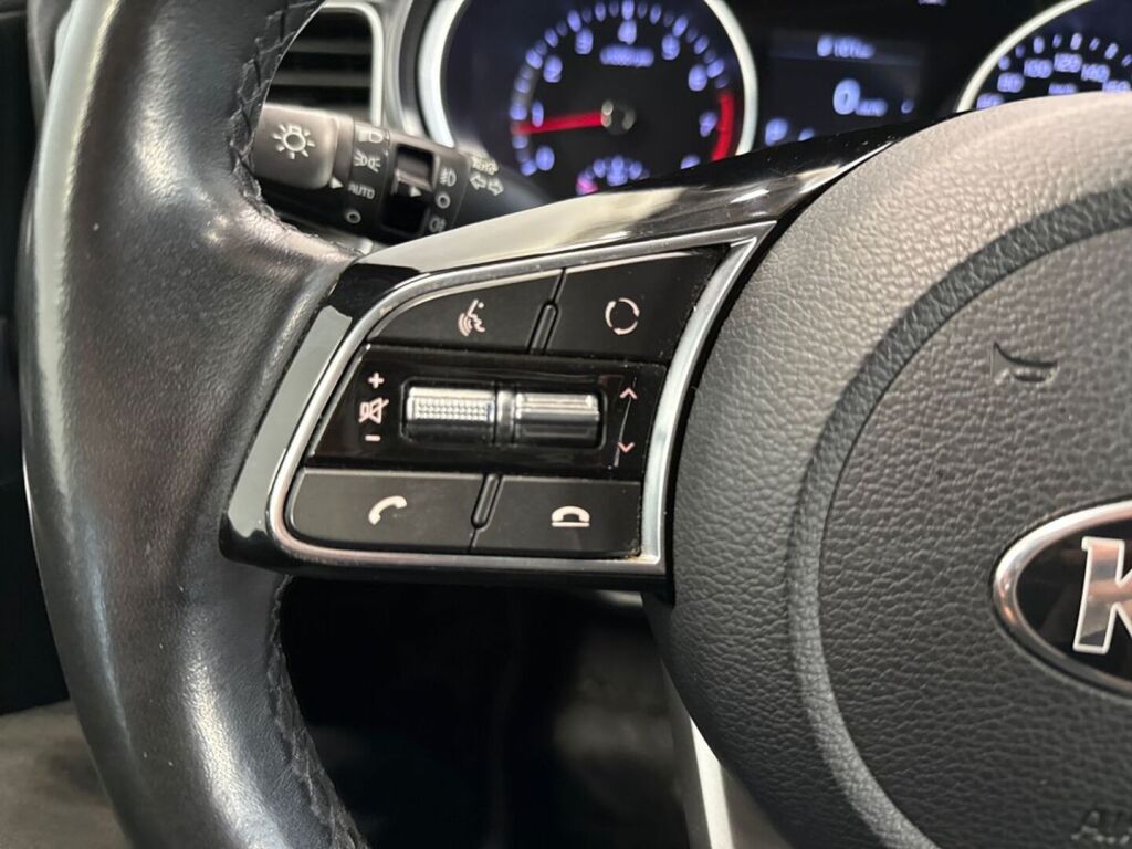 Kia Ceed 2019 Sininen