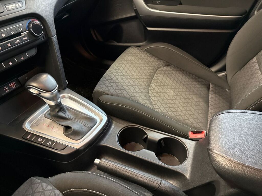 Kia Ceed 2019 Sininen