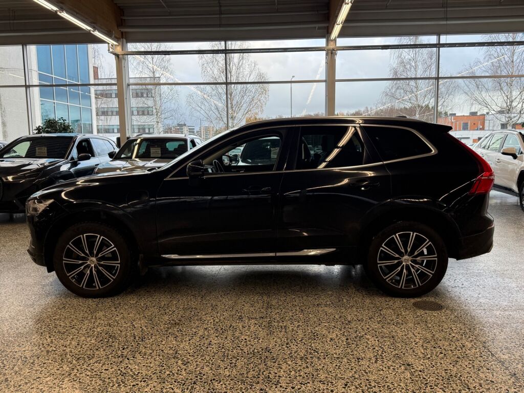 Volvo XC60 2018 Musta