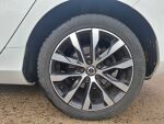 Volvo V40 2019 Valkoinen