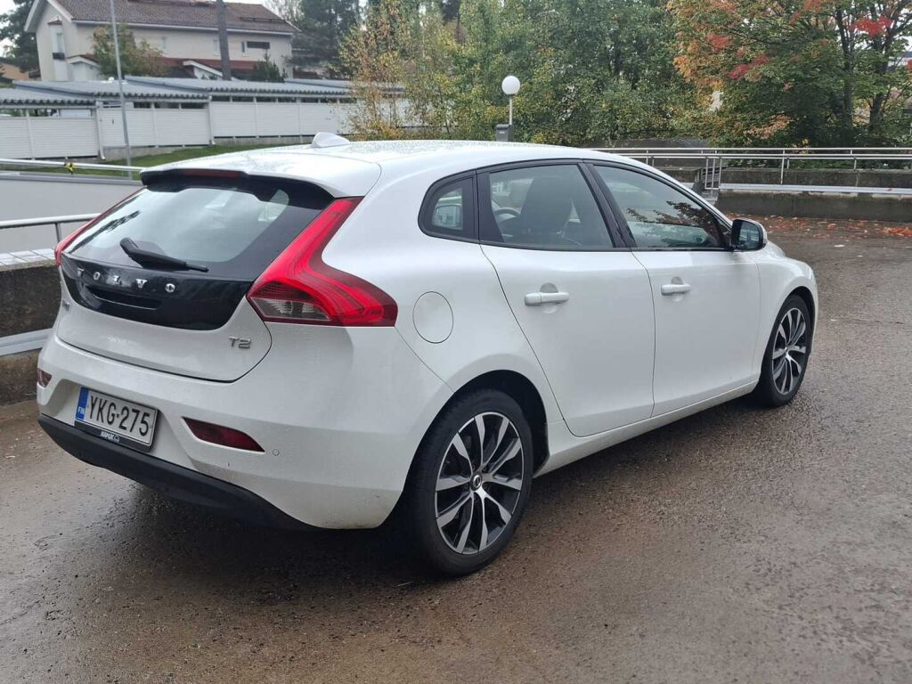 Volvo V40 2019 Valkoinen