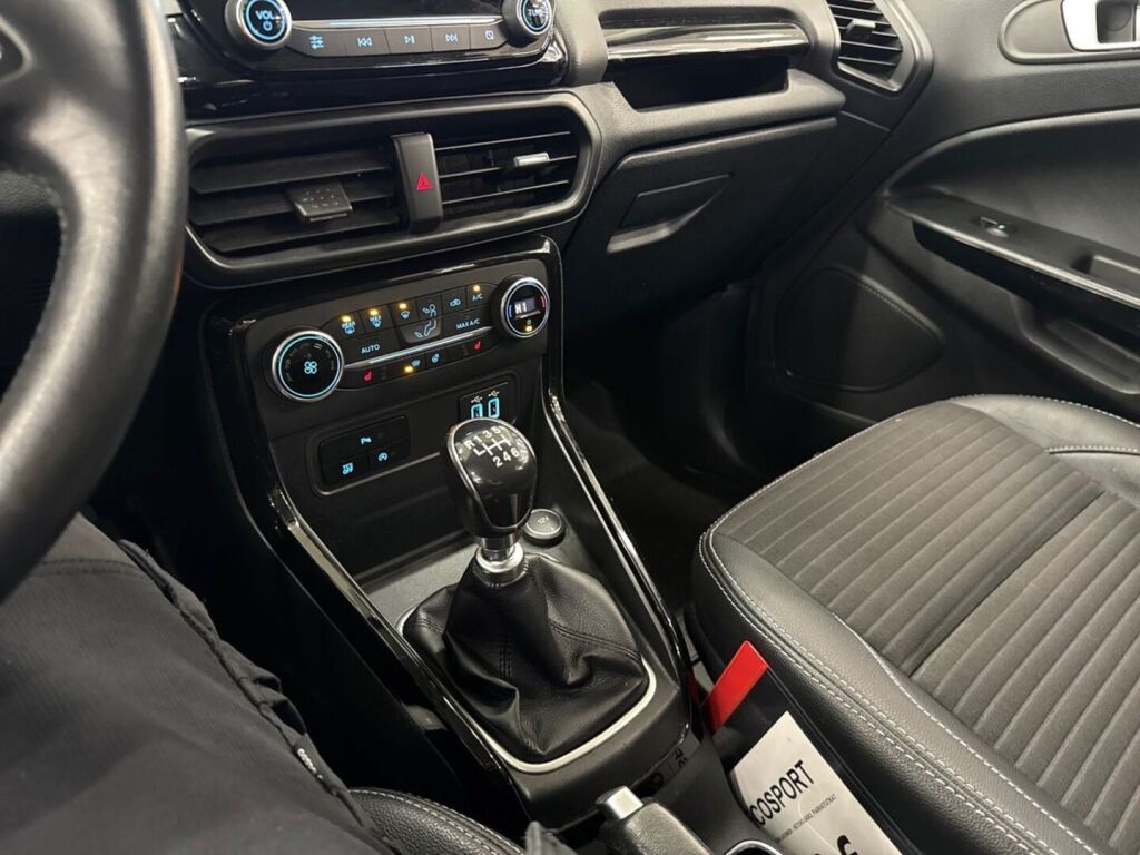 Ford Ecosport 2019 Punainen