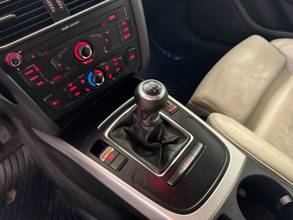 Audi A4 allroad quattro 2010 Harmaa