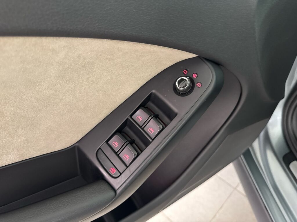 Audi A4 allroad quattro 2010 Harmaa