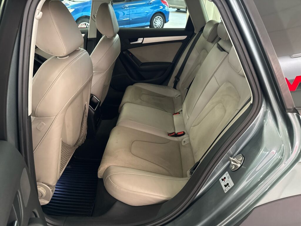 Audi A4 allroad quattro 2010 Harmaa