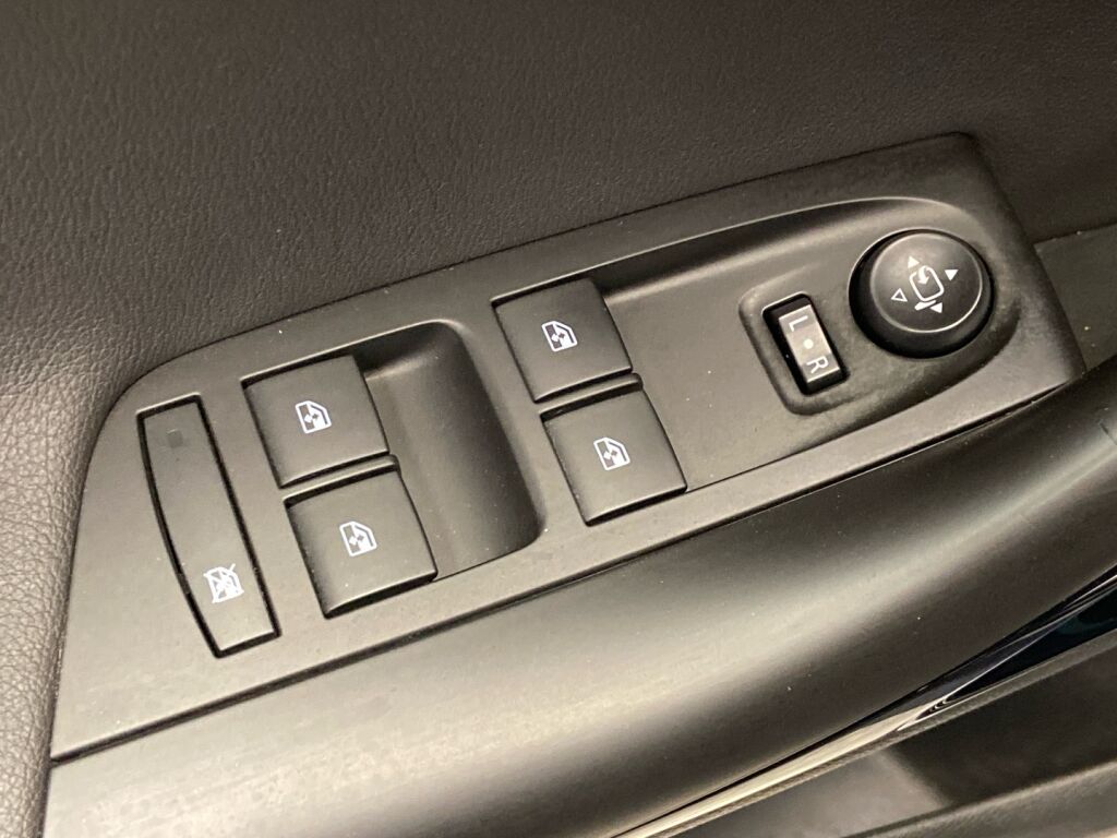 Opel Astra 2018 Musta